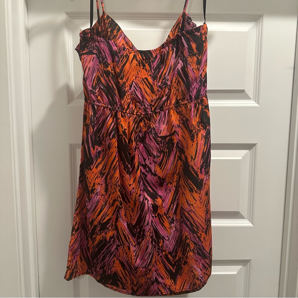 Dress - Picture 2 of 6